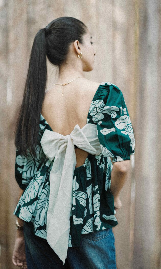 BACK BOW TOP